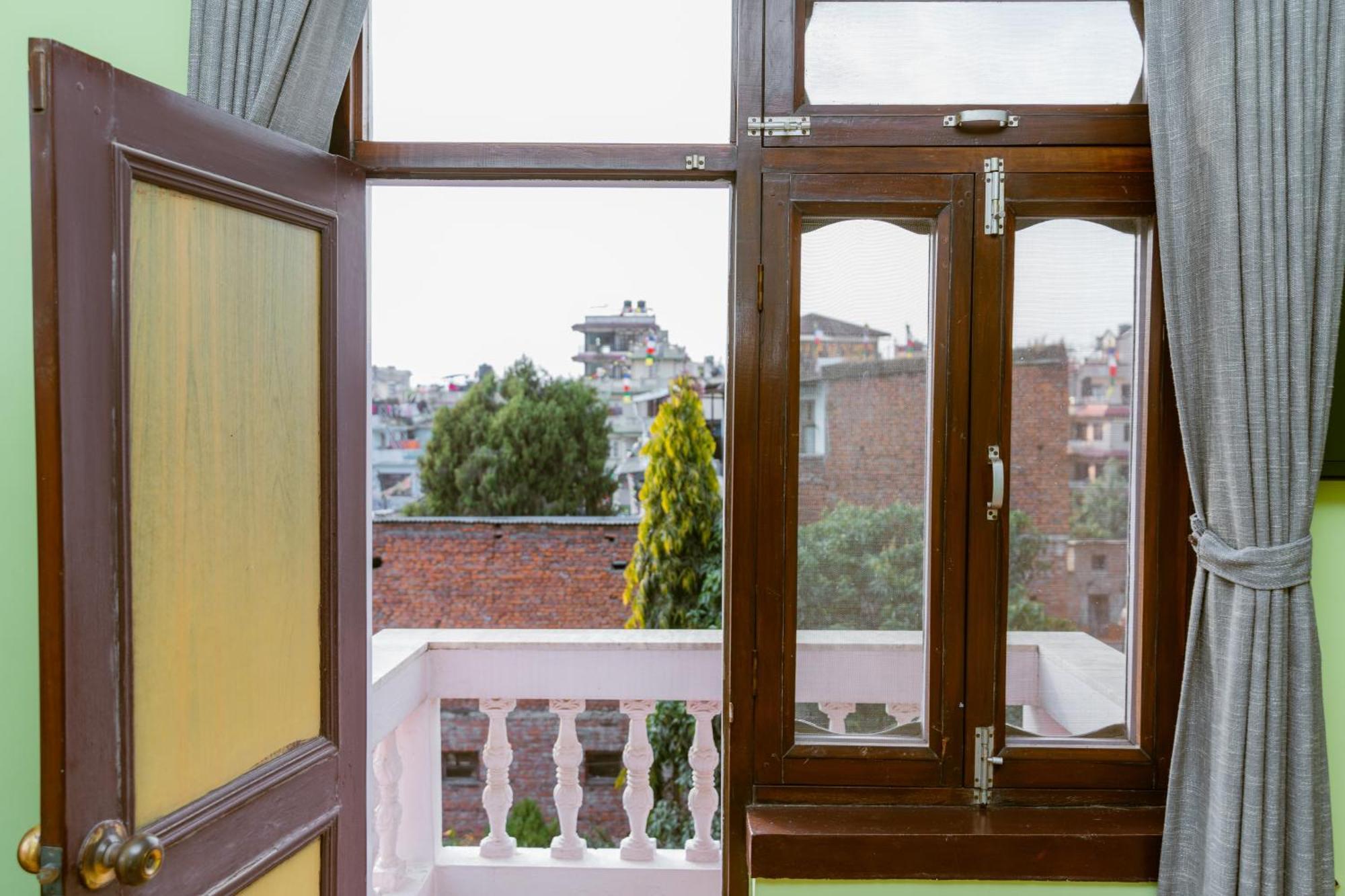 Cloud 9 Garden Hotel Catmandu Exterior foto
